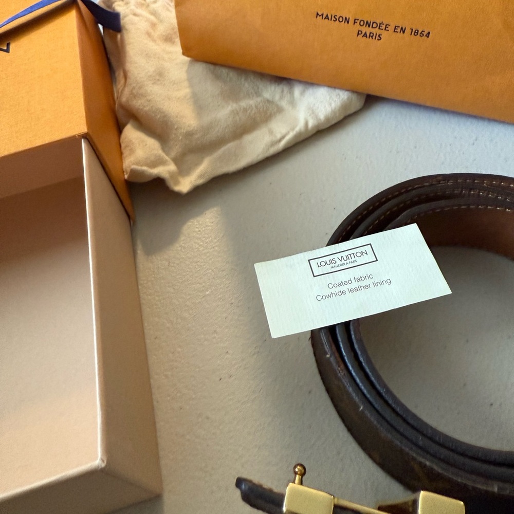 Louis Vuitton Initials Monogram Canvas Belt - Picture 5 of 7